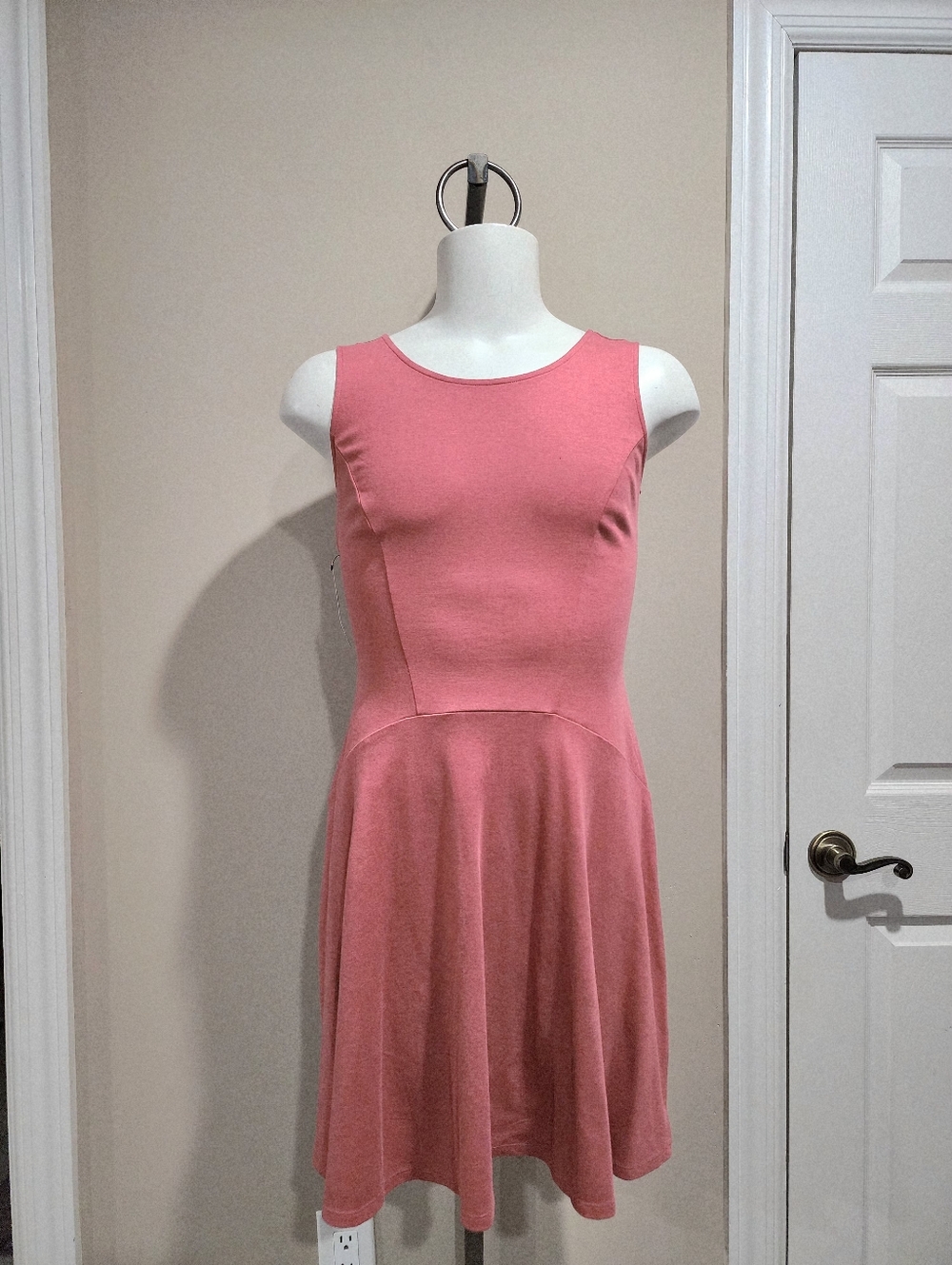 NWT NY&Company Sleeveless Fit And Flare Skater Dress Size Medium